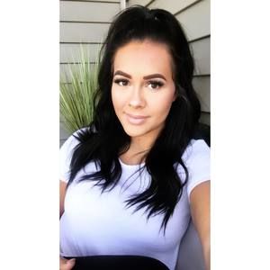 Meet your Posher, Delanie